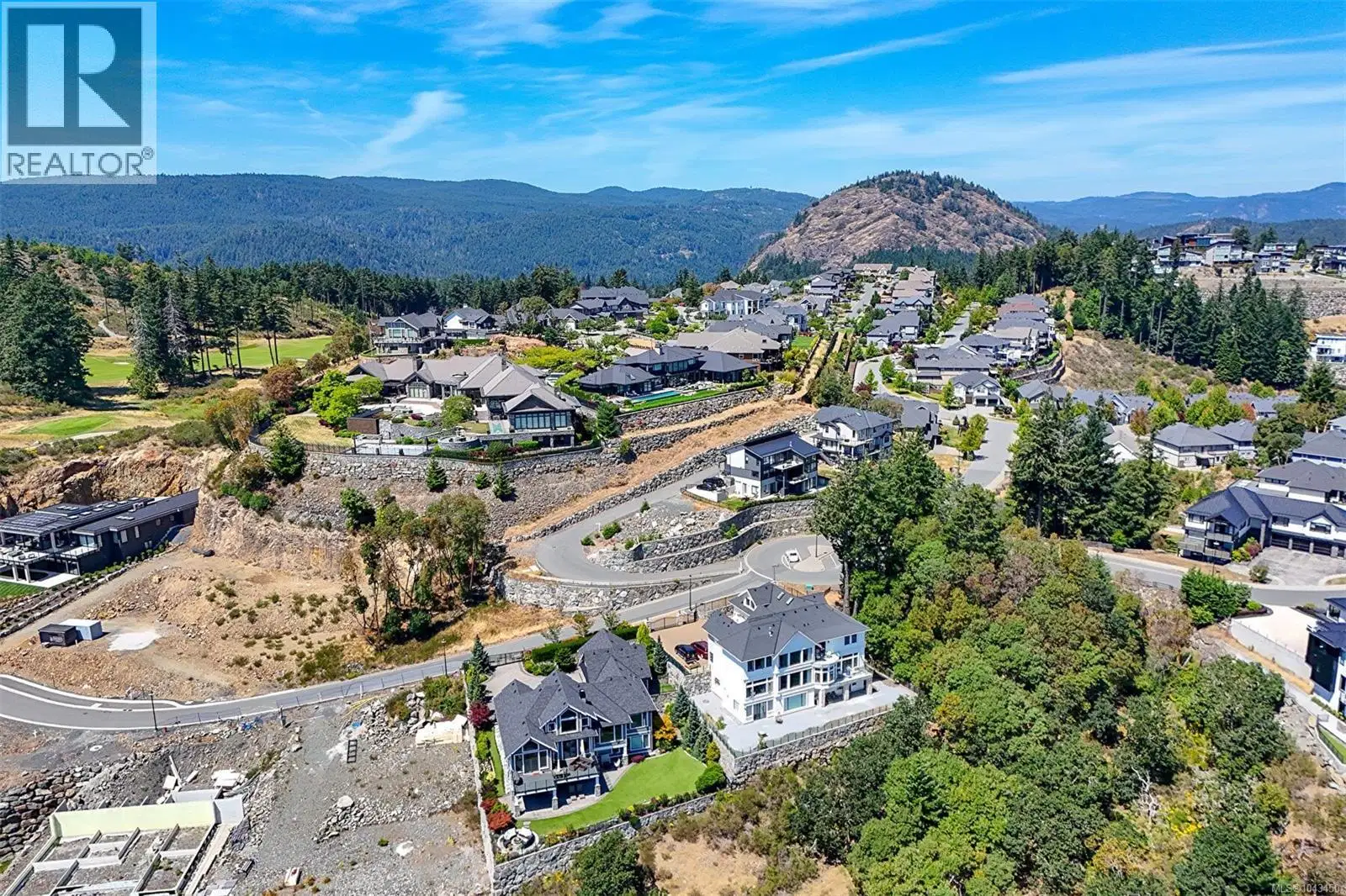 1430 GRAND FOREST Close
