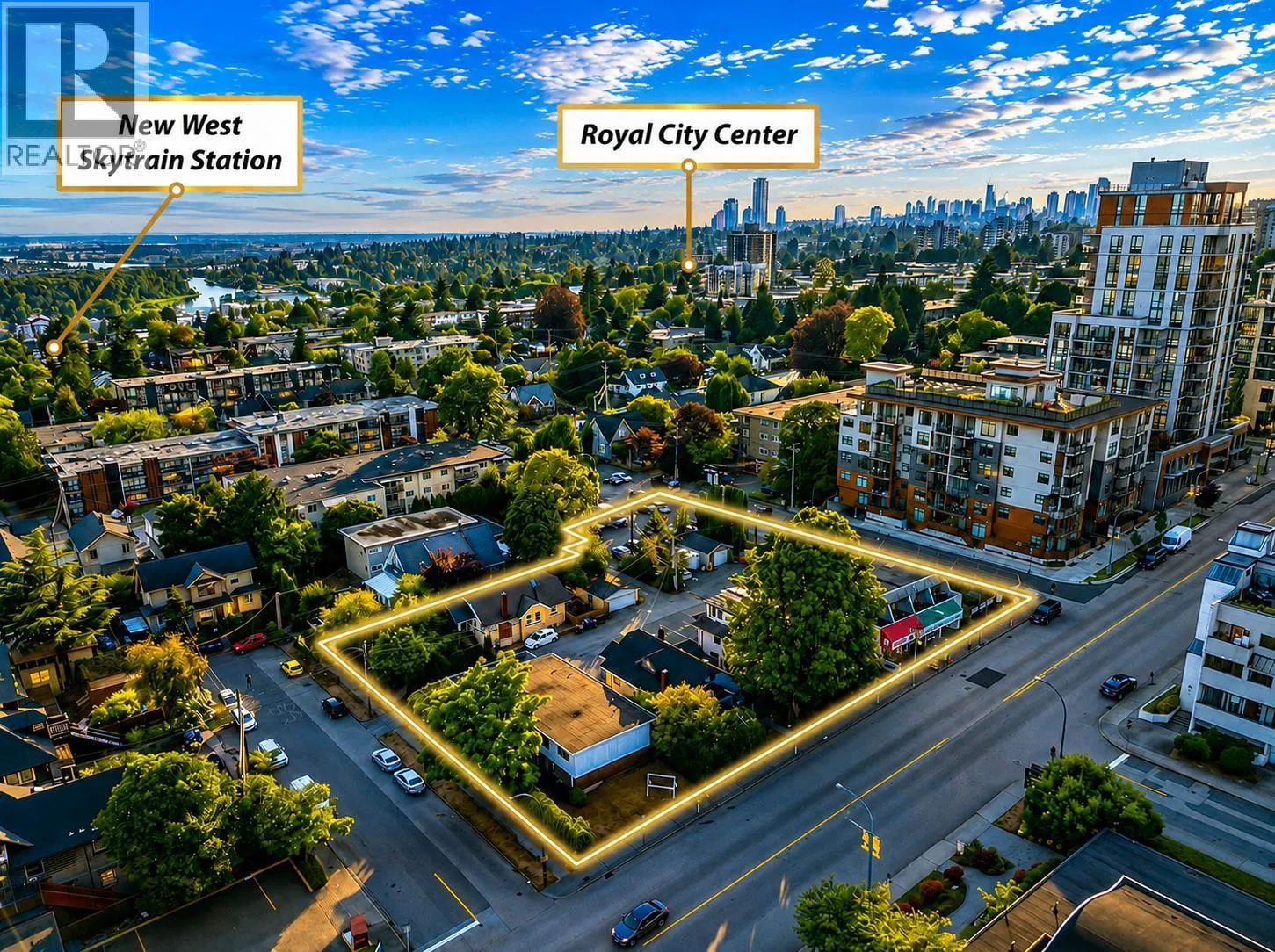 Photo 5 of 11 at 608 WELSH Street