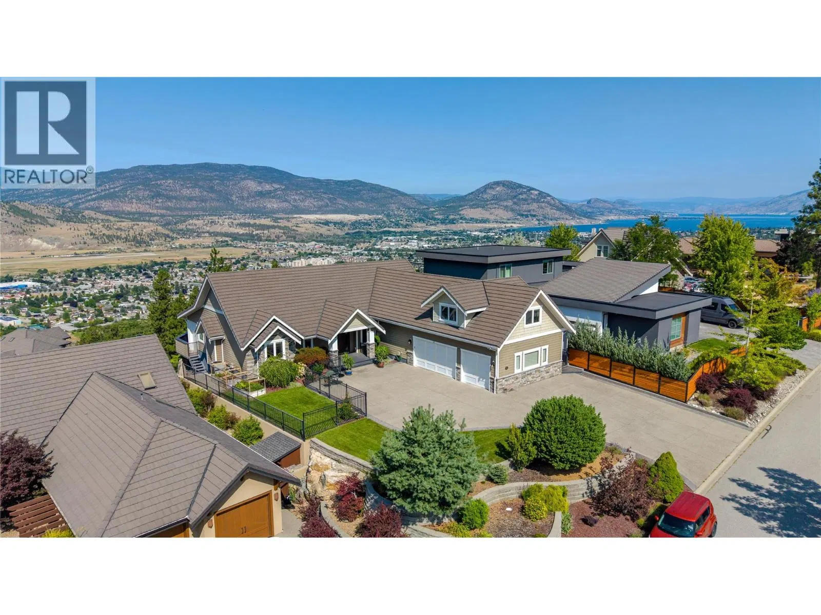 #4 – 112 Penrose Court