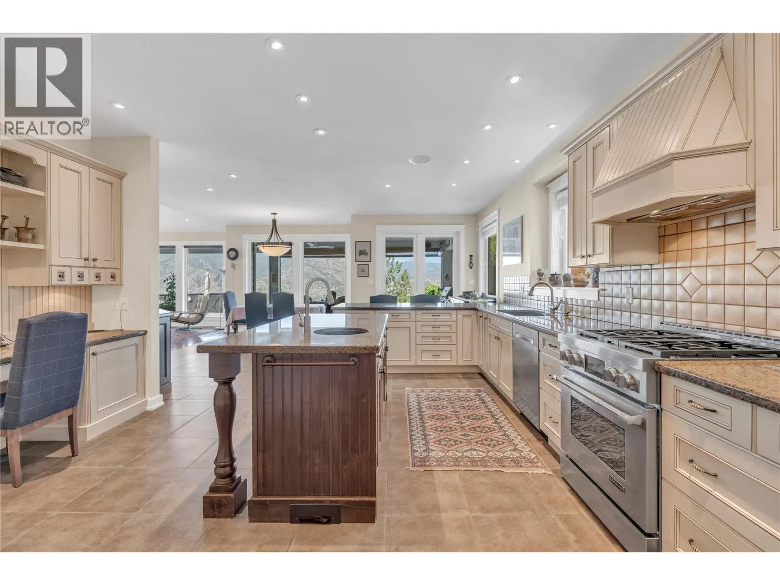 Photo 5 of 18 at #4 – 112 Penrose Court