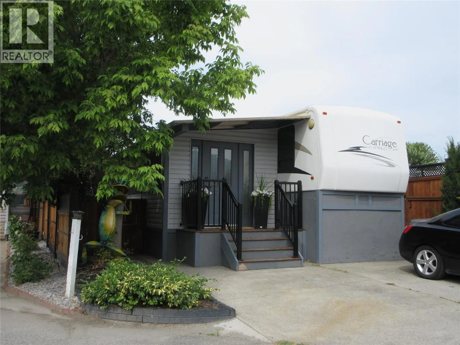 Photo 1 of 12 at #347 – 415 Commonwealth Road