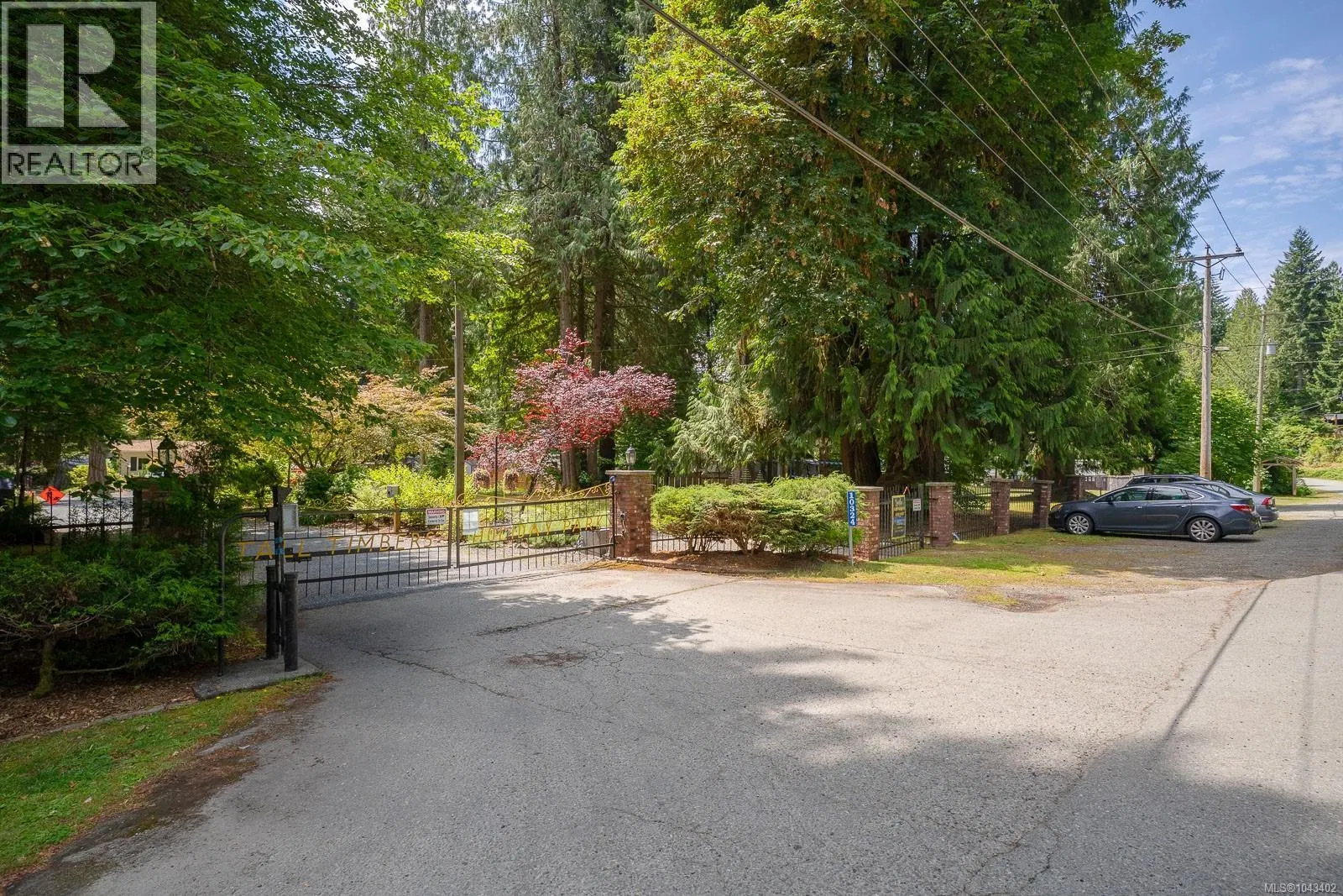 Photo 3 of 41 at S3 – 10324 Lakeshore Road