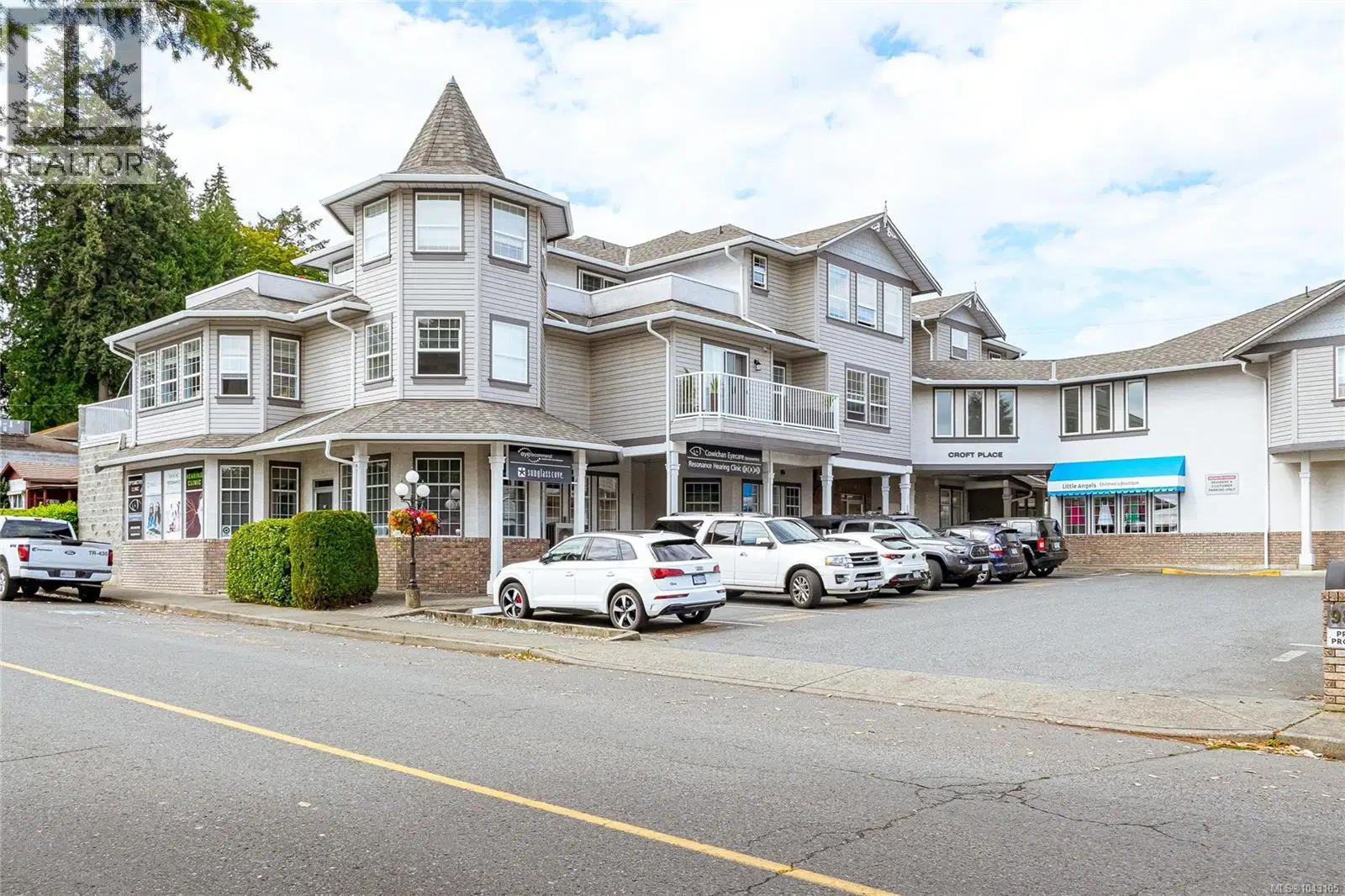 #202 – 9844 Croft Street