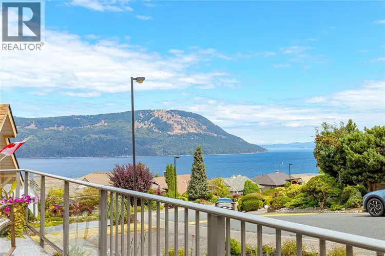 571 Marine View
