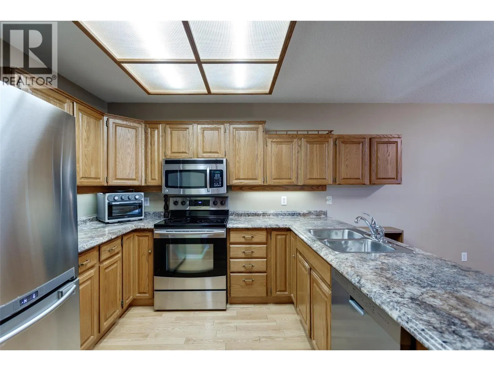 Photo 4 of 43 at #16 – 950 Lanfranco Road