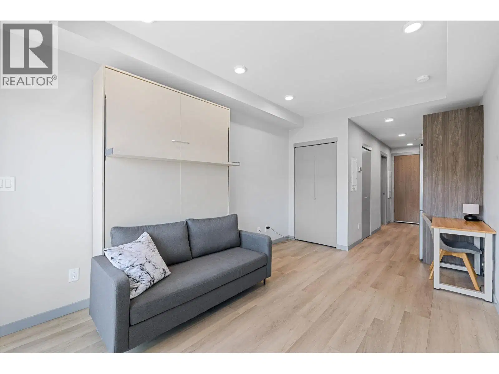 #320 – 345 Dougall Road
