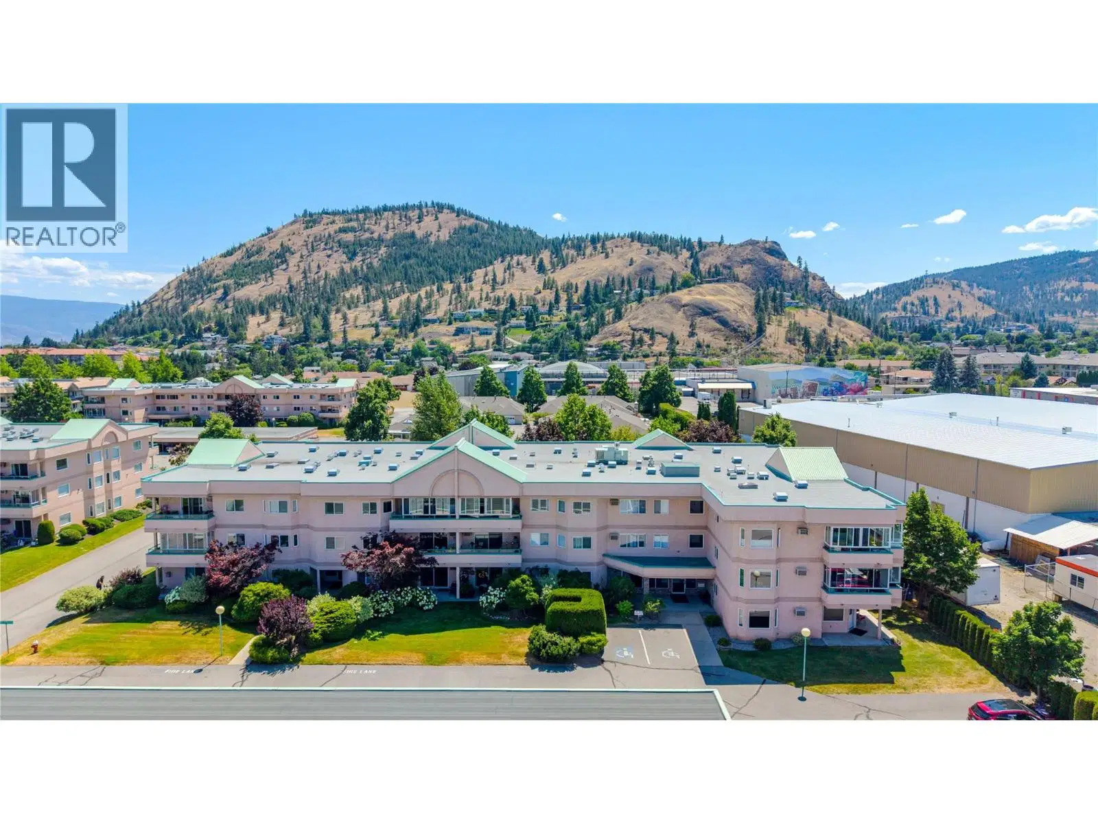 #306 – 8907 Pineo Court