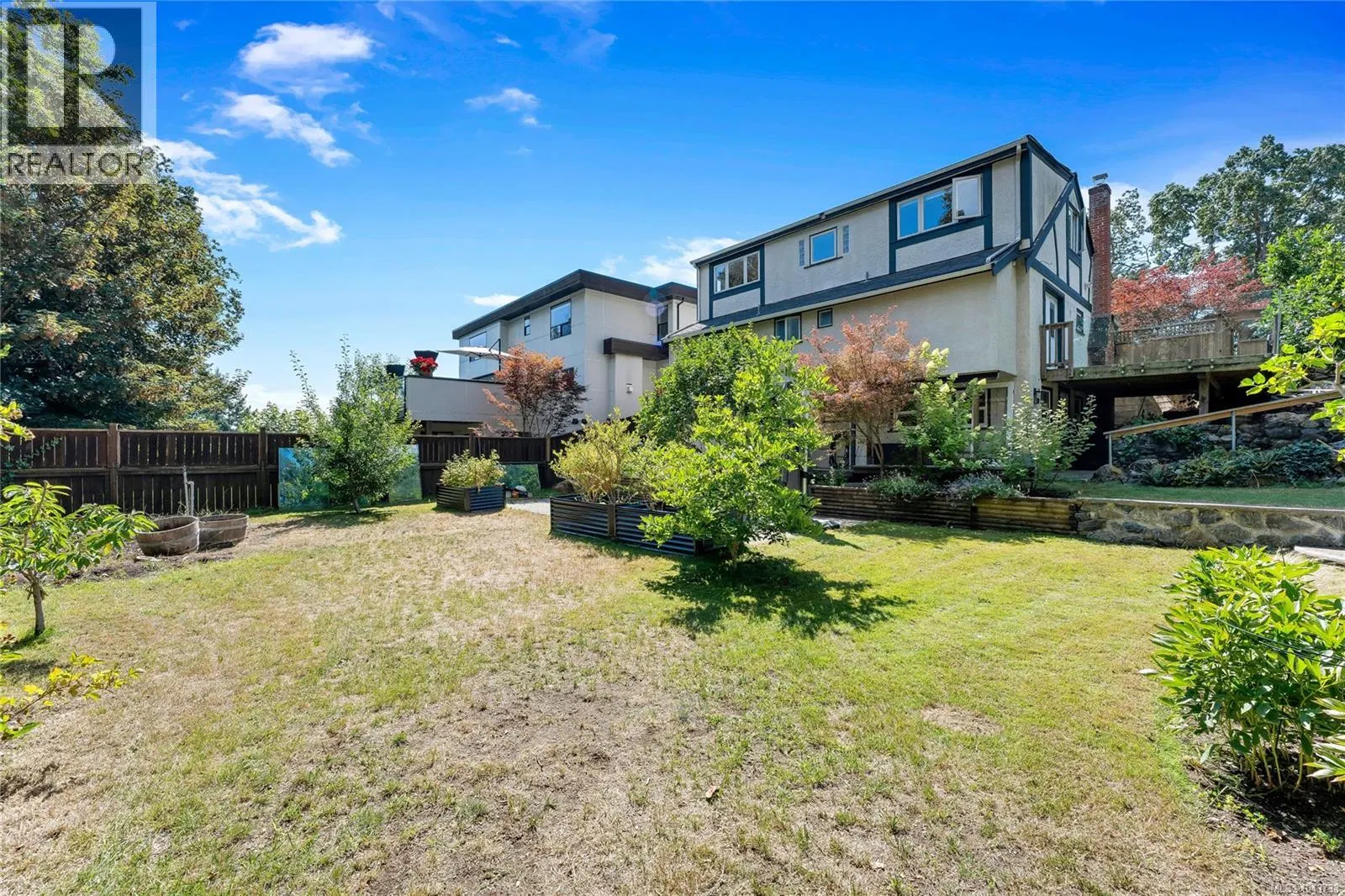 Photo 3 of 53 at 1514 Shorncliffe Road