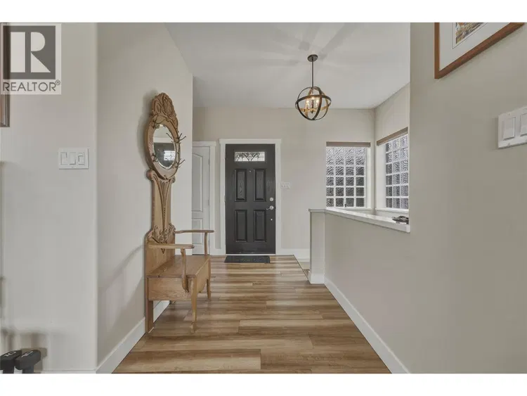 Photo 4 of 66 at #11 – 124 Sarsons Road