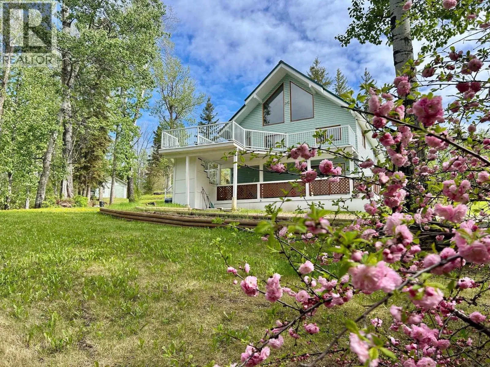 Photo 1 of 31 at 7524 VALLEYVIEW Drive