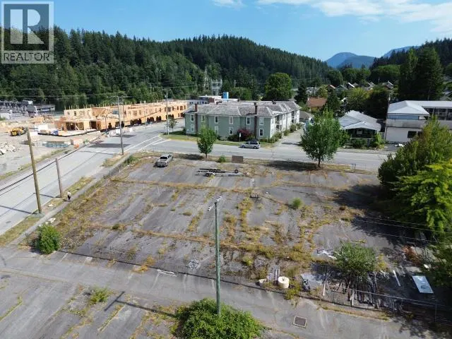 Photo 3 of 6 at Powell River