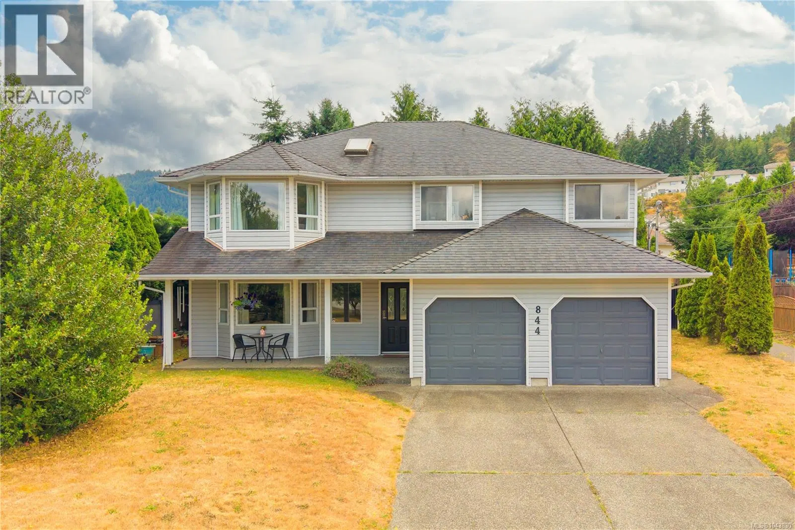 Photo 1 of 56 at 844 Therres Crescent