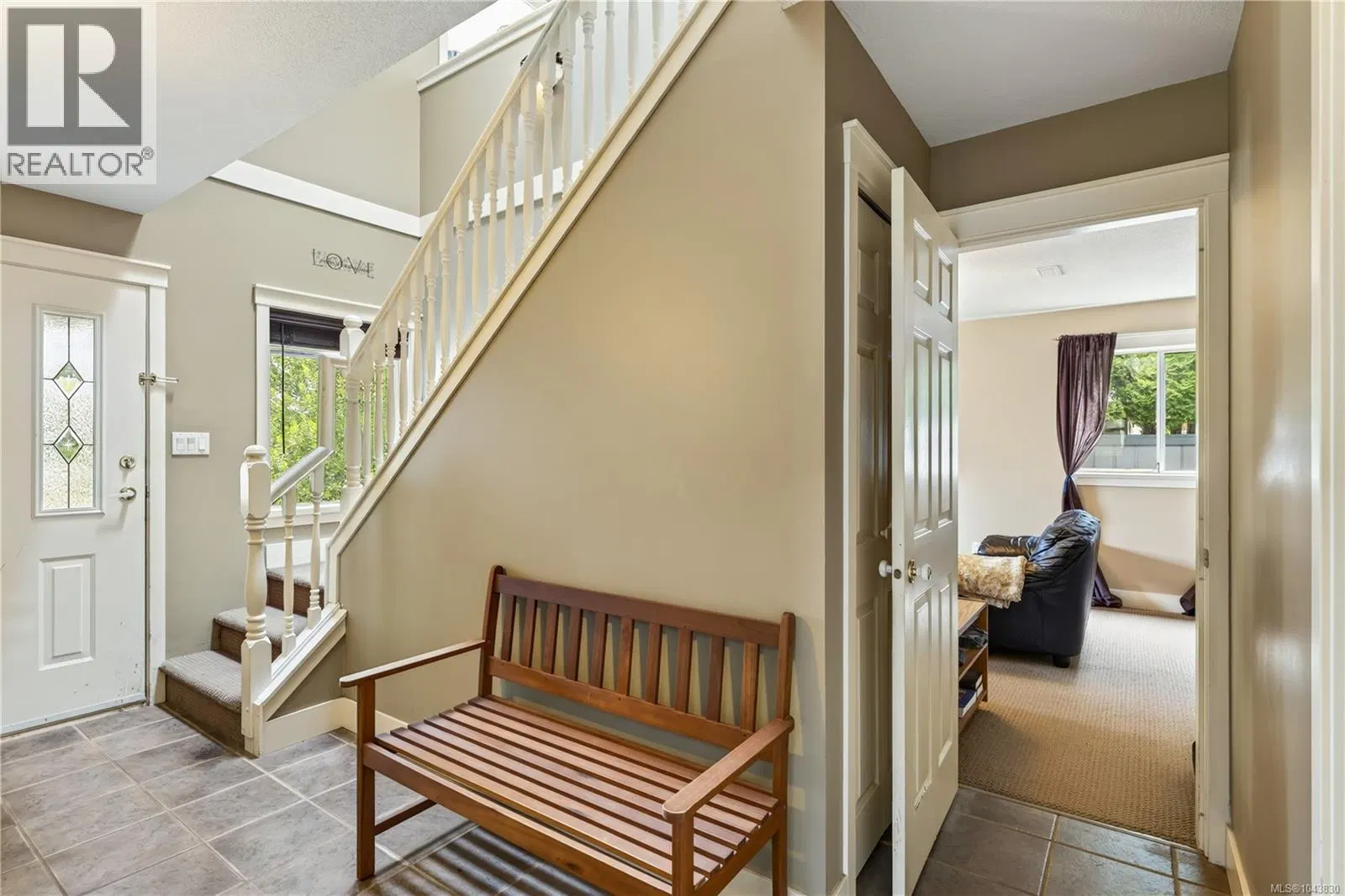 Photo 5 of 56 at 844 Therres Crescent