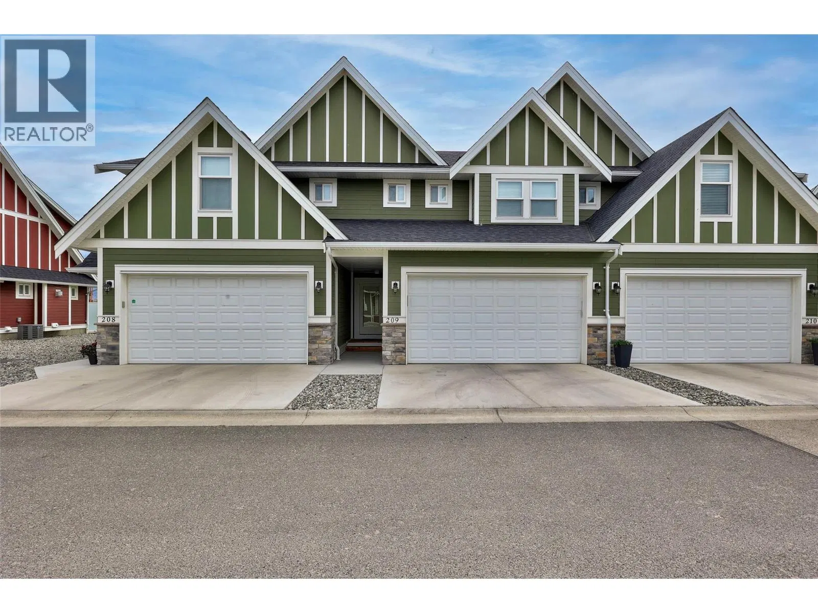 Photo 1 of 24 at #209 – 2514 SPRING BANK Avenue