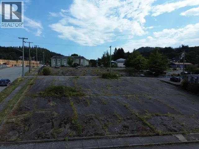 Photo 1 of 6 at Powell River