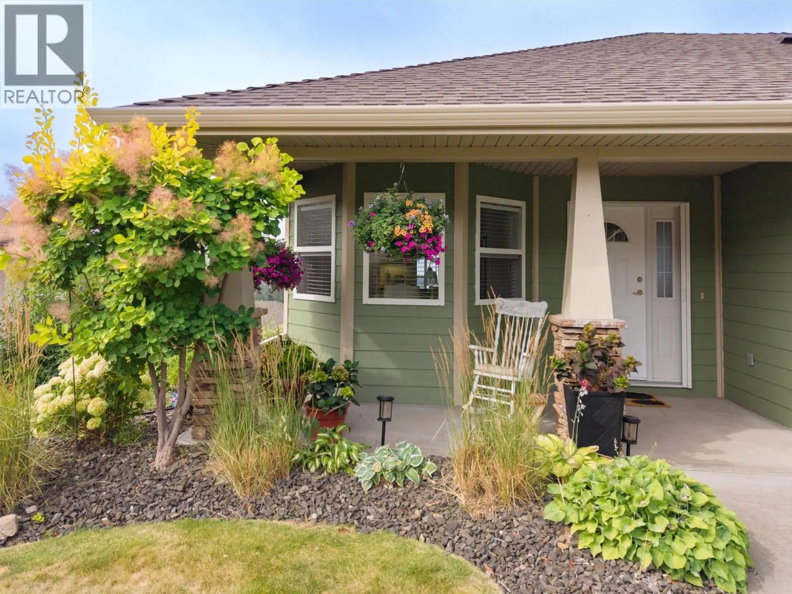 Photo 4 of 74 at 5205 Sandhills Drive