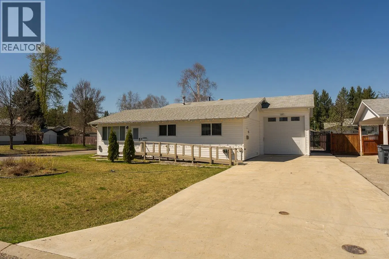Photo 1 of 22 at 7759 QUEENS Crescent