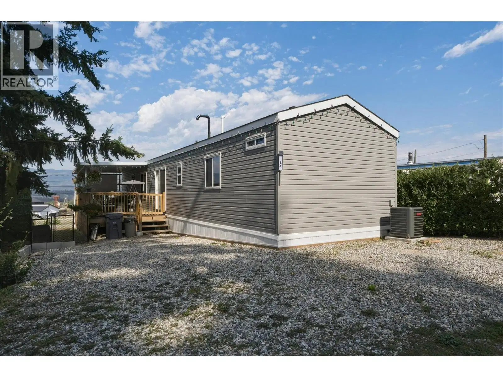 #8A – 934 Hutley Road