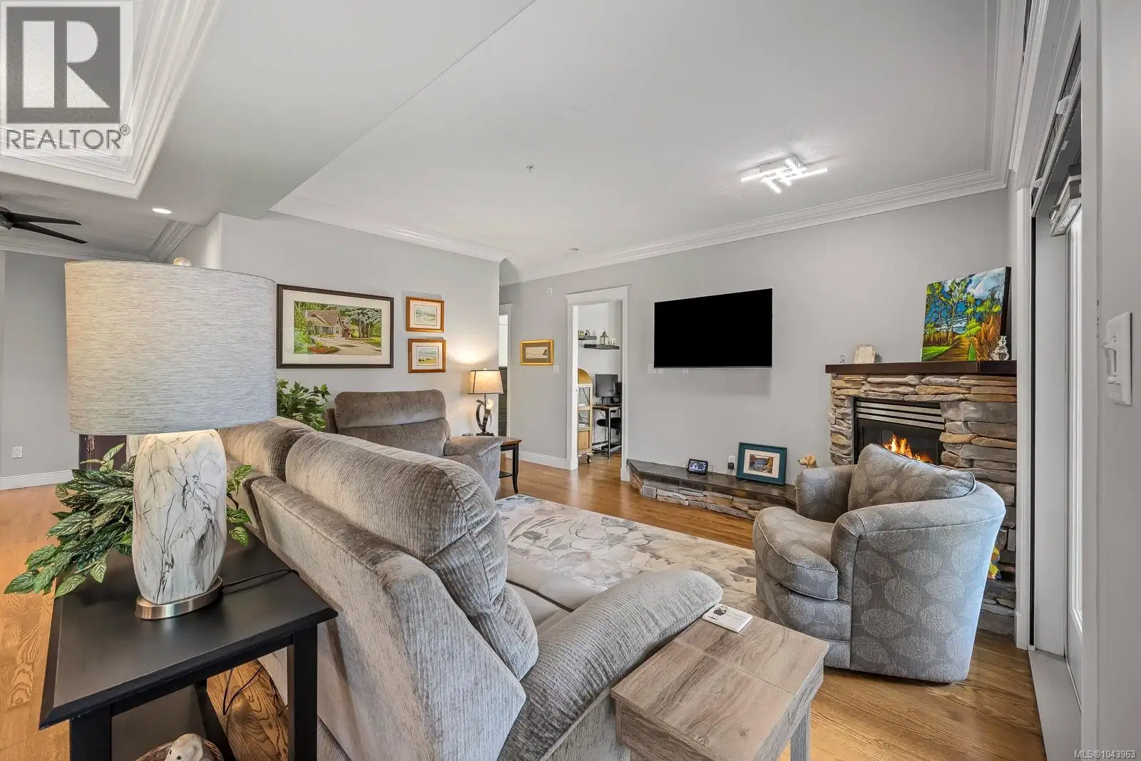 #134 – 3666 Royal Vista Way