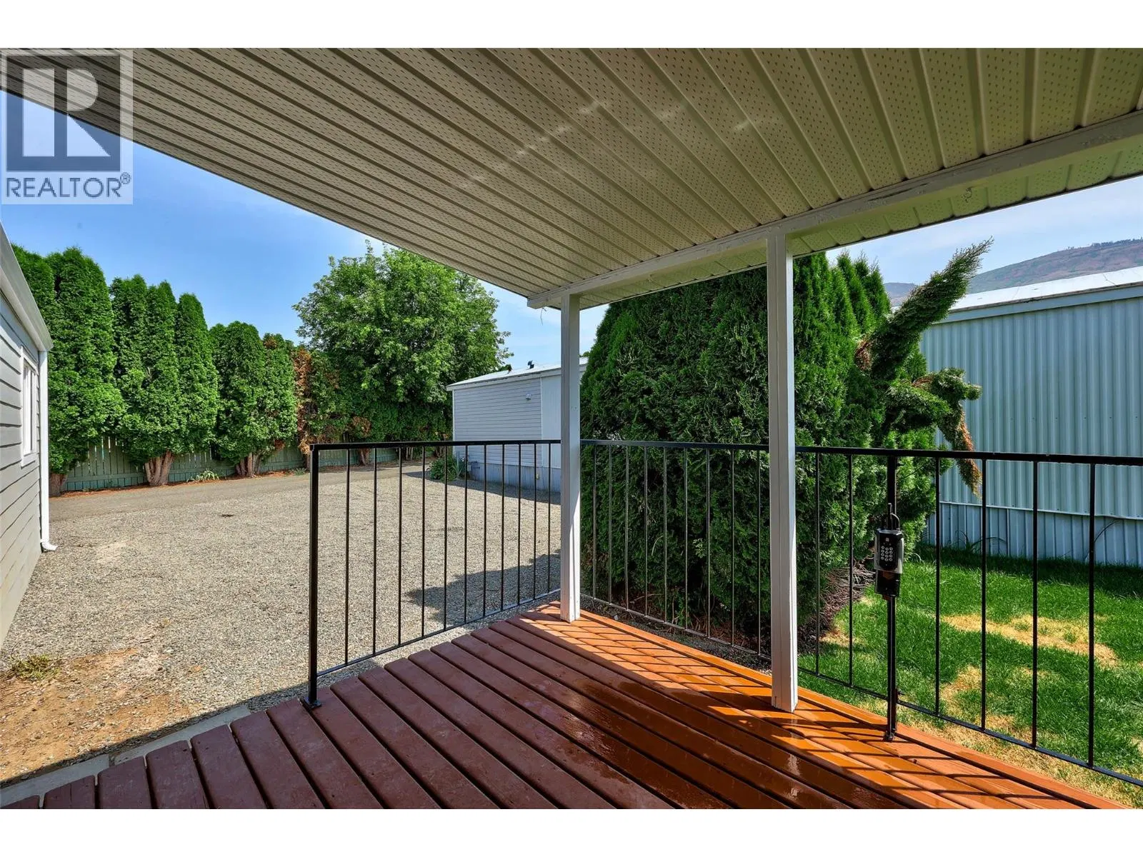 Photo 4 of 32 at #14 – 2805 Westsyde Road