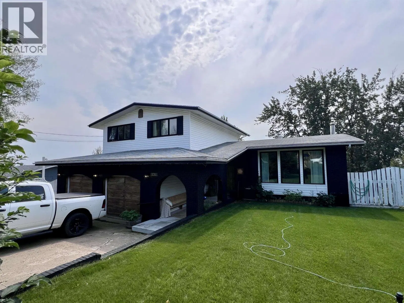 Photo 1 of 40 at 5415 53 Avenue