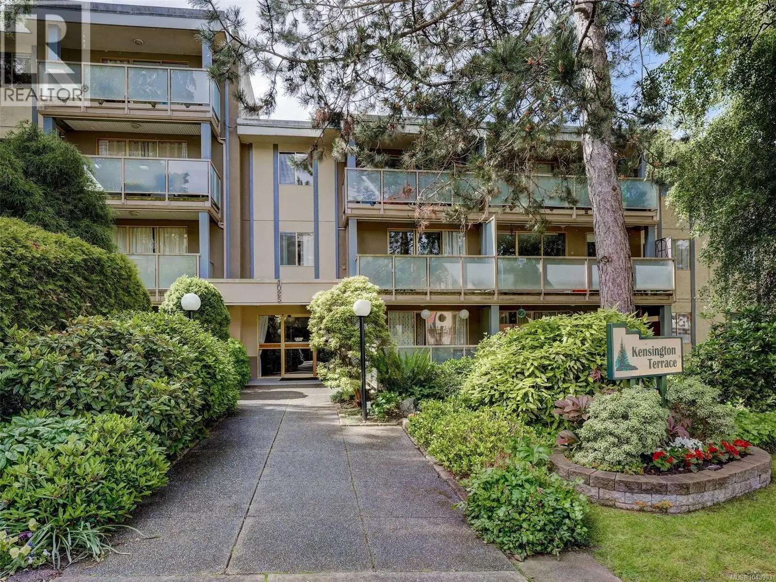 #416 – 1025 Inverness Road