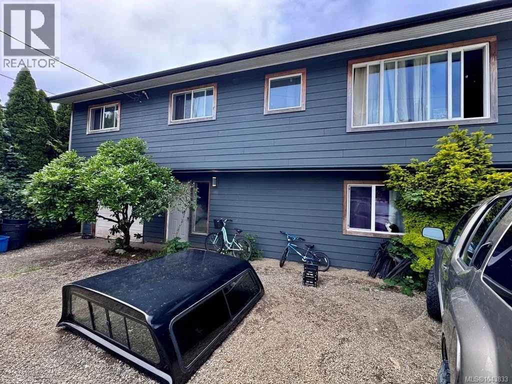 Photo 1 of 16 at 1690 Holly Crescent