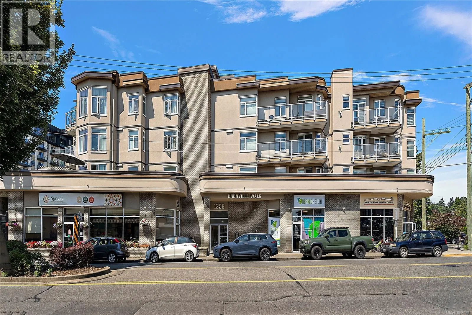 Photo 3 of 24 at #404 – 1258 Esquimalt Road