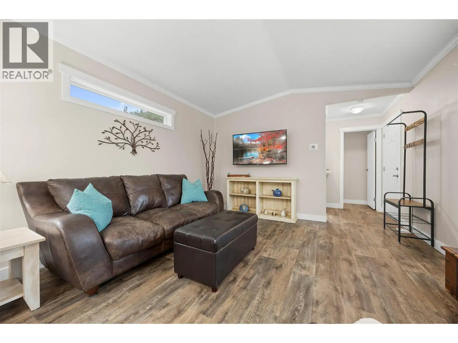 #33 – 1860 Boucherie Road