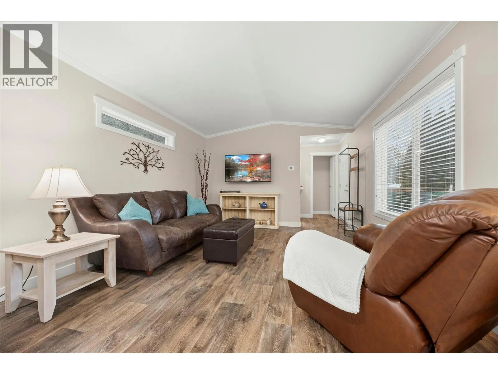 Photo 3 of 23 at #33 – 1860 Boucherie Road
