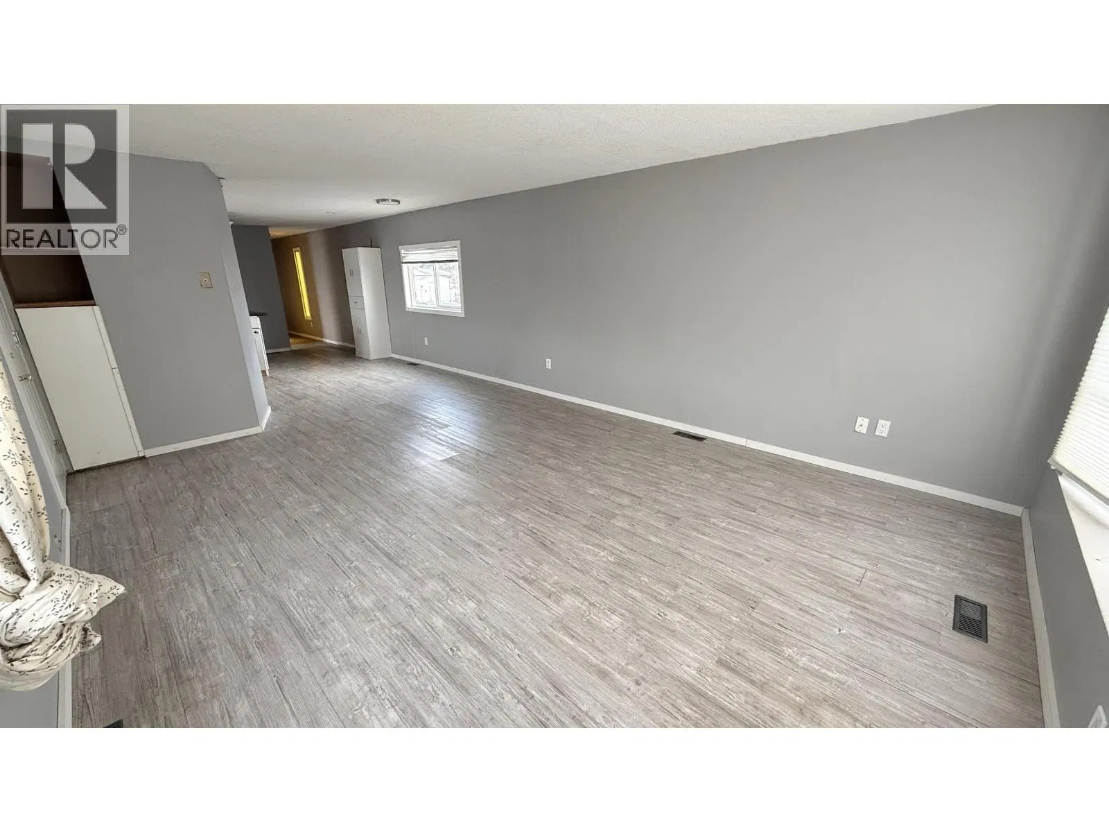 Photo 5 of 29 at #166 – 9207 82 Street