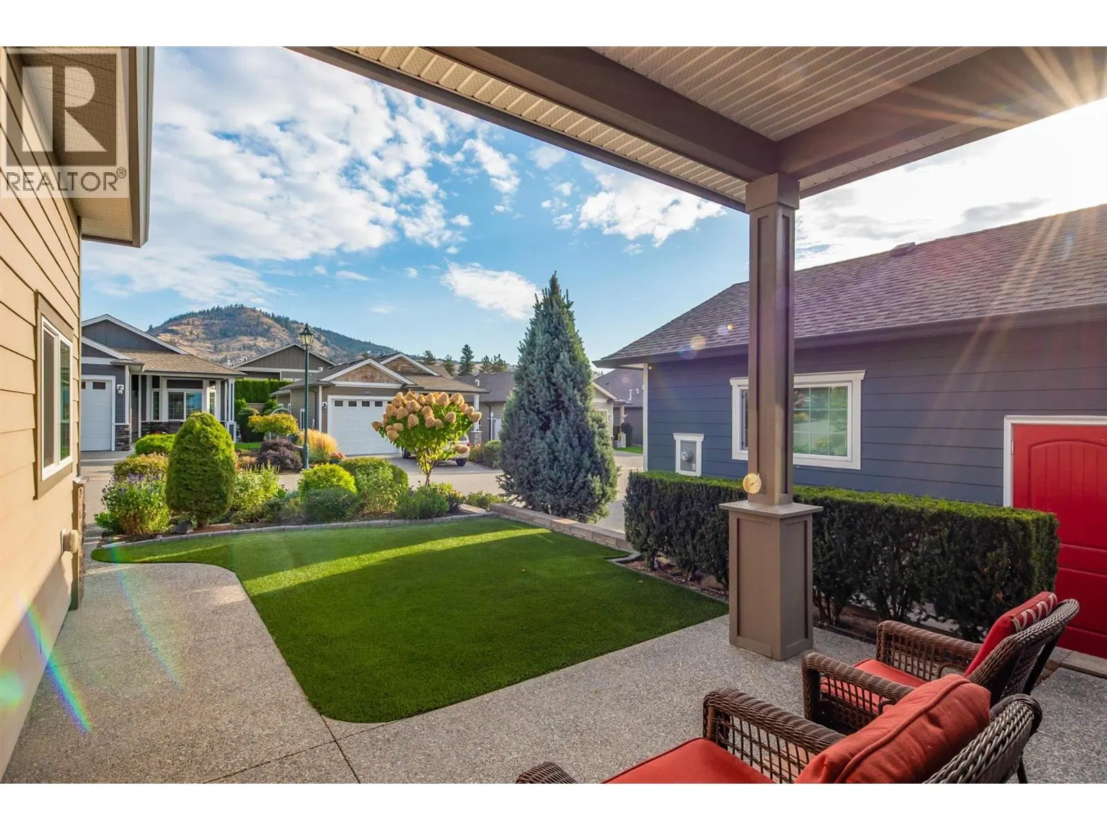 Photo 4 of 45 at 2064 Aspen Drive