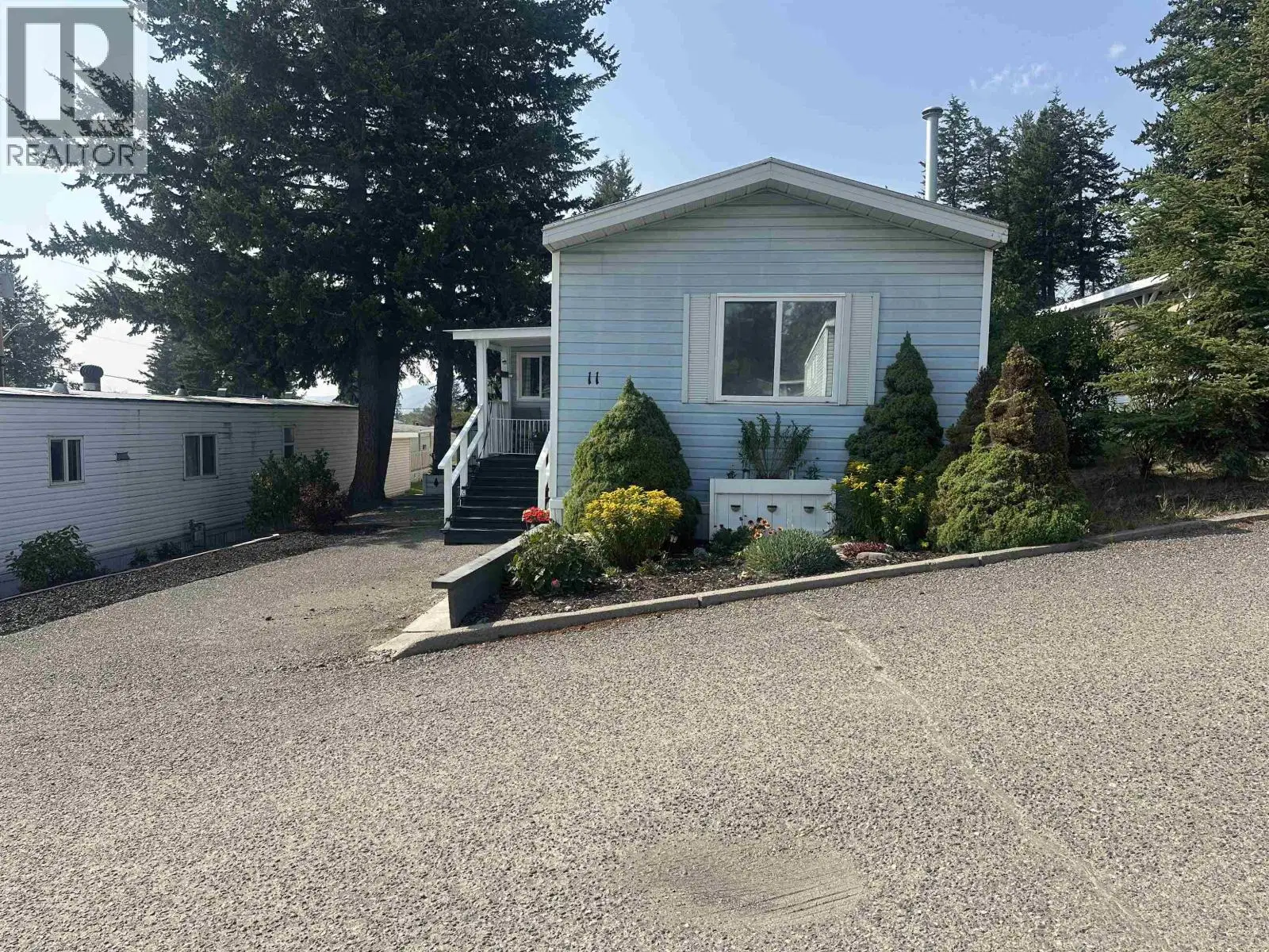 #11 – 770 11TH Avenue