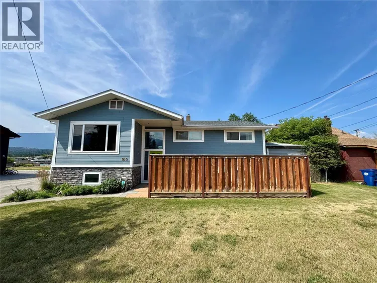 Photo 1 of 32 at 910 5th Ave Avenue