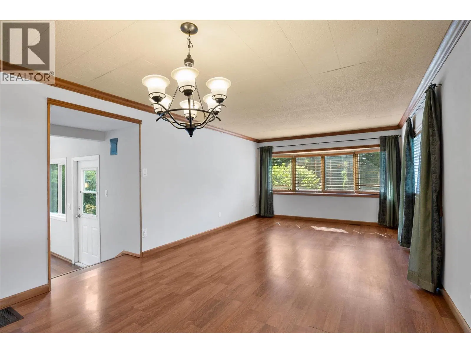 Photo 4 of 36 at #149 – 2401 Ord Road