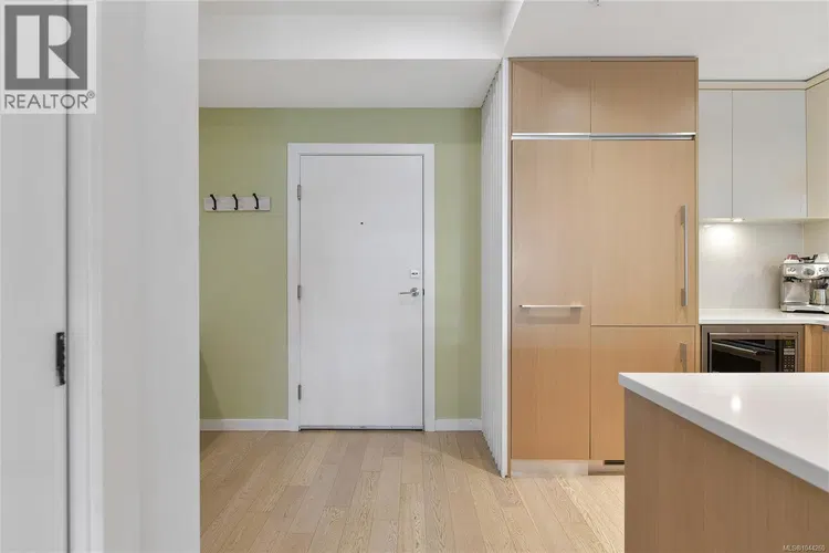 Photo 3 of 24 at #211 – 1033 Cook Street