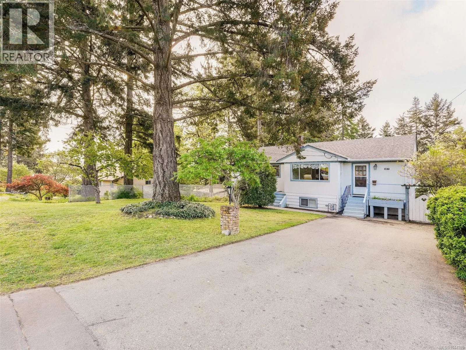 Photo 1 of 32 at 361 Cotlow Road
