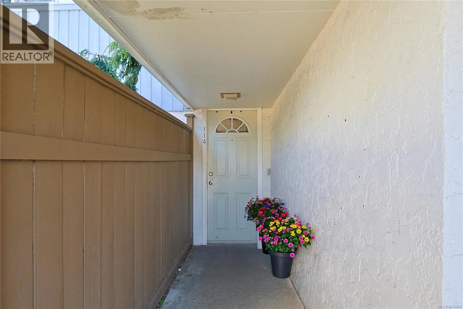 Photo 3 of 27 at #114 – 724 Sea Terrace