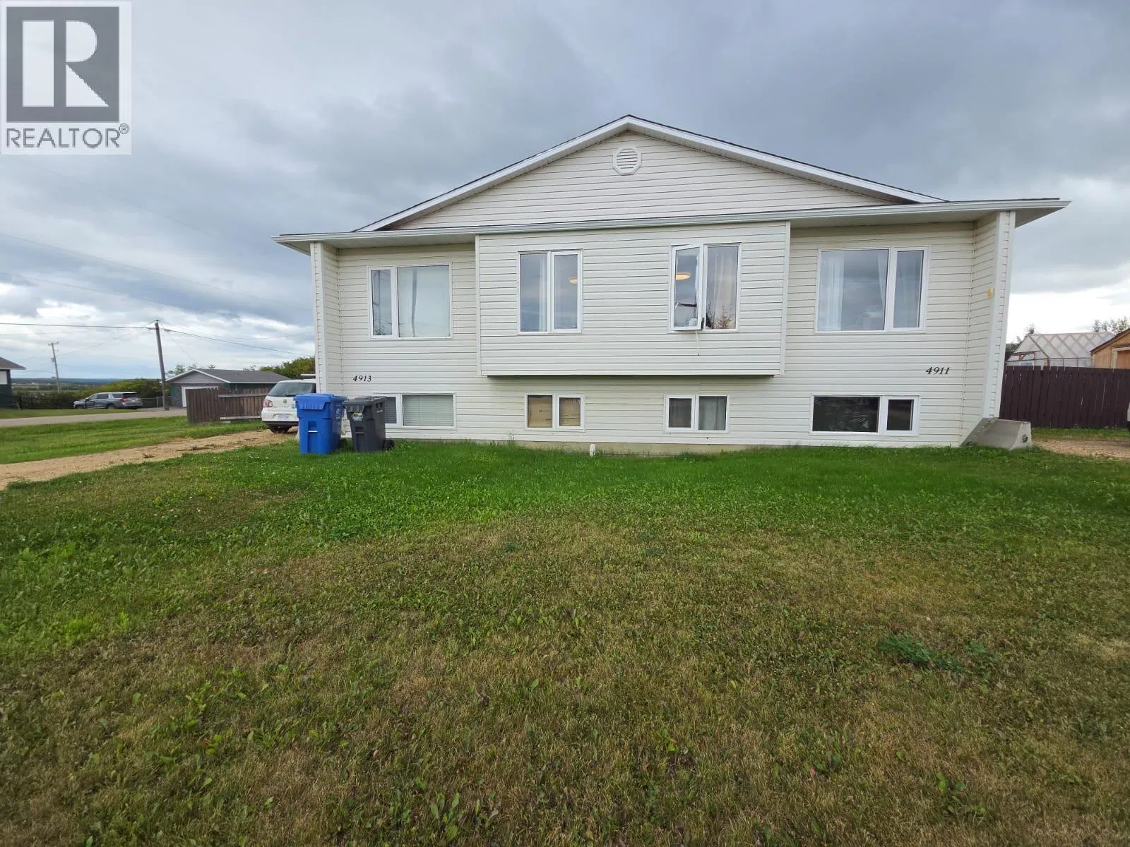 Photo 2 of 29 at 4911/4913 56 Avenue