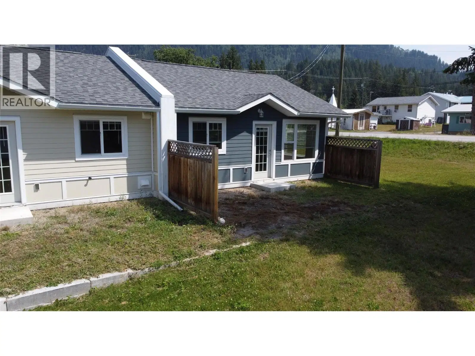 #4 – 611 Casley Court