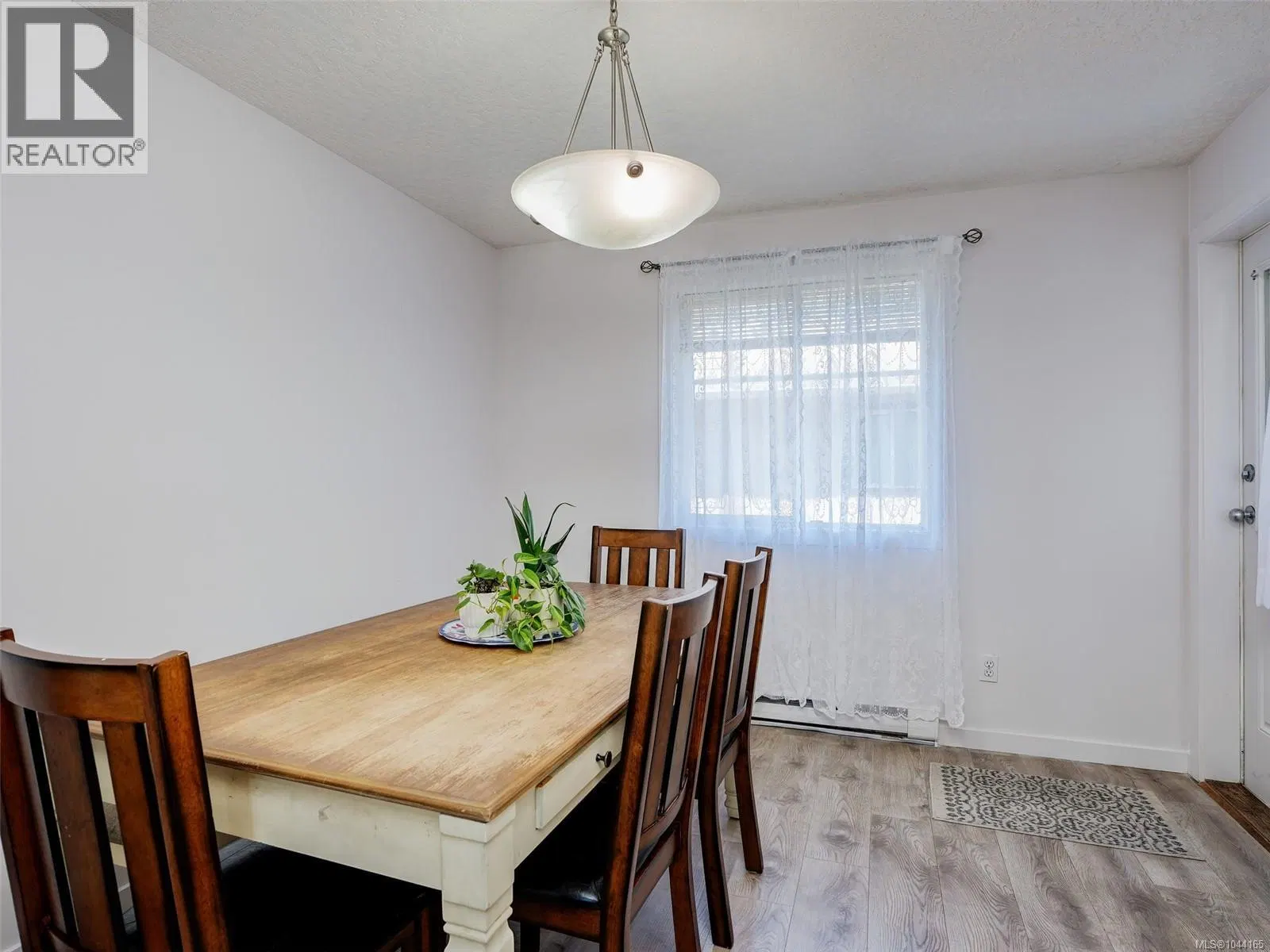Photo 5 of 25 at #4 – 311 Burnside Road
