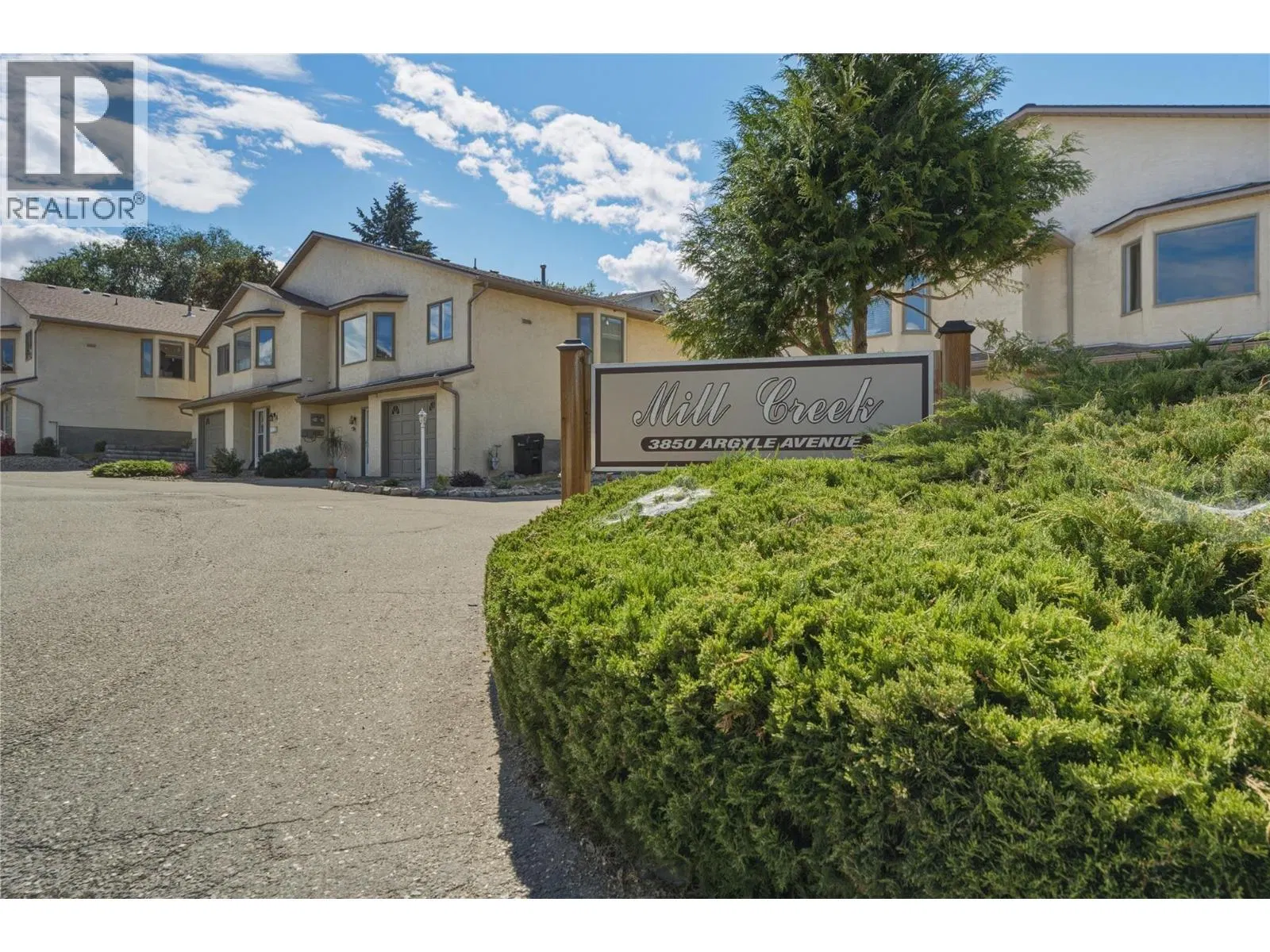 Photo 1 of 40 at #15 – 3850 Argyle Avenue