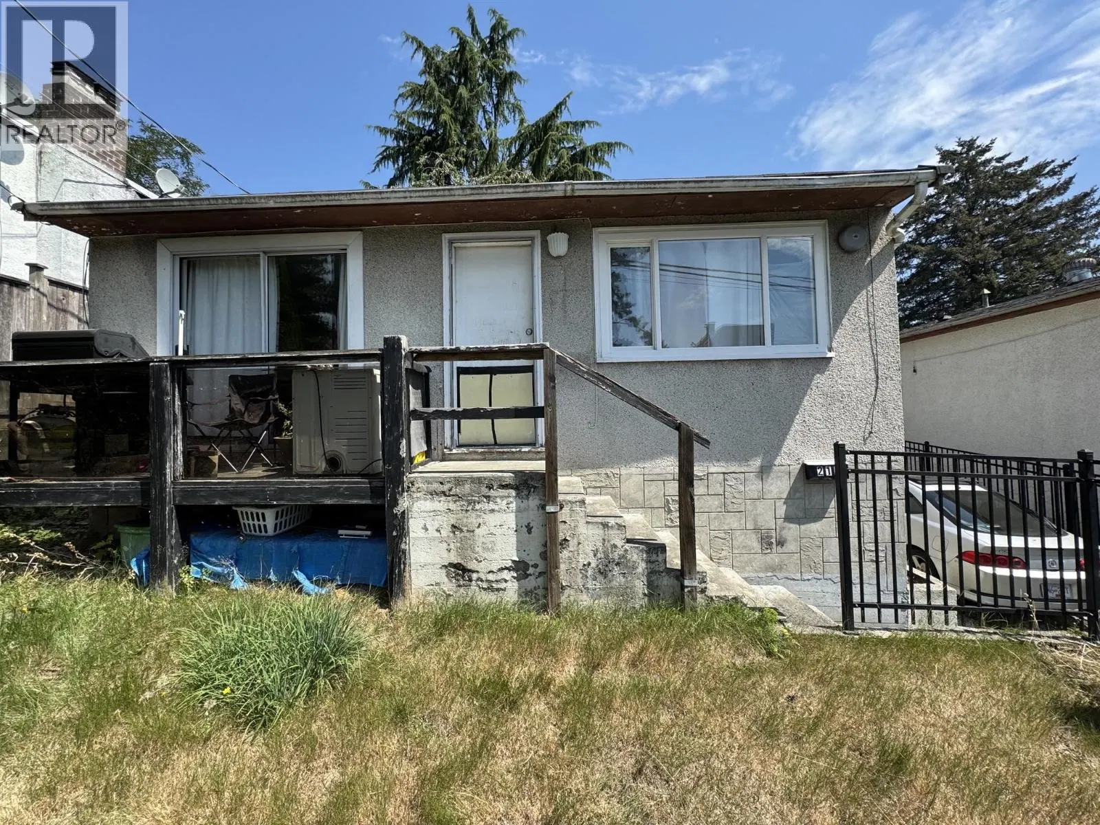 Photo 1 of 1 at 215 SHAW Street