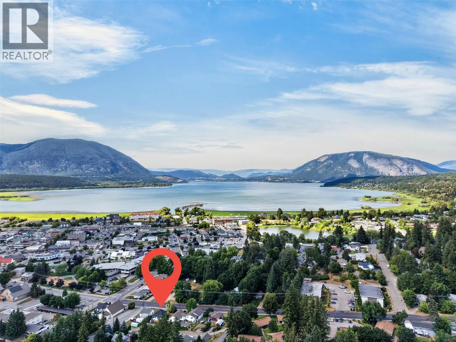 Photo 2 of 46 at 630 Okanagan SE Avenue