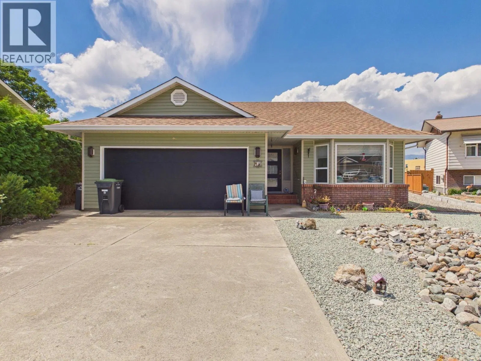 14 Poplar Court