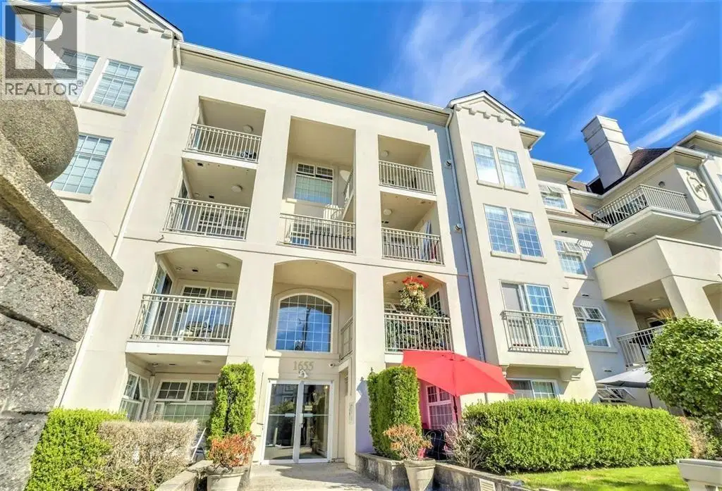 #111 – 1655 GRANT Avenue