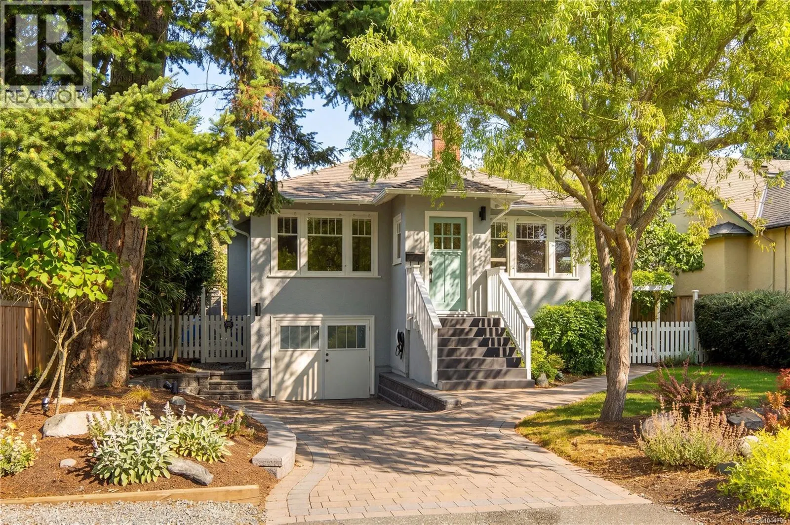 2168 Bartlett Avenue