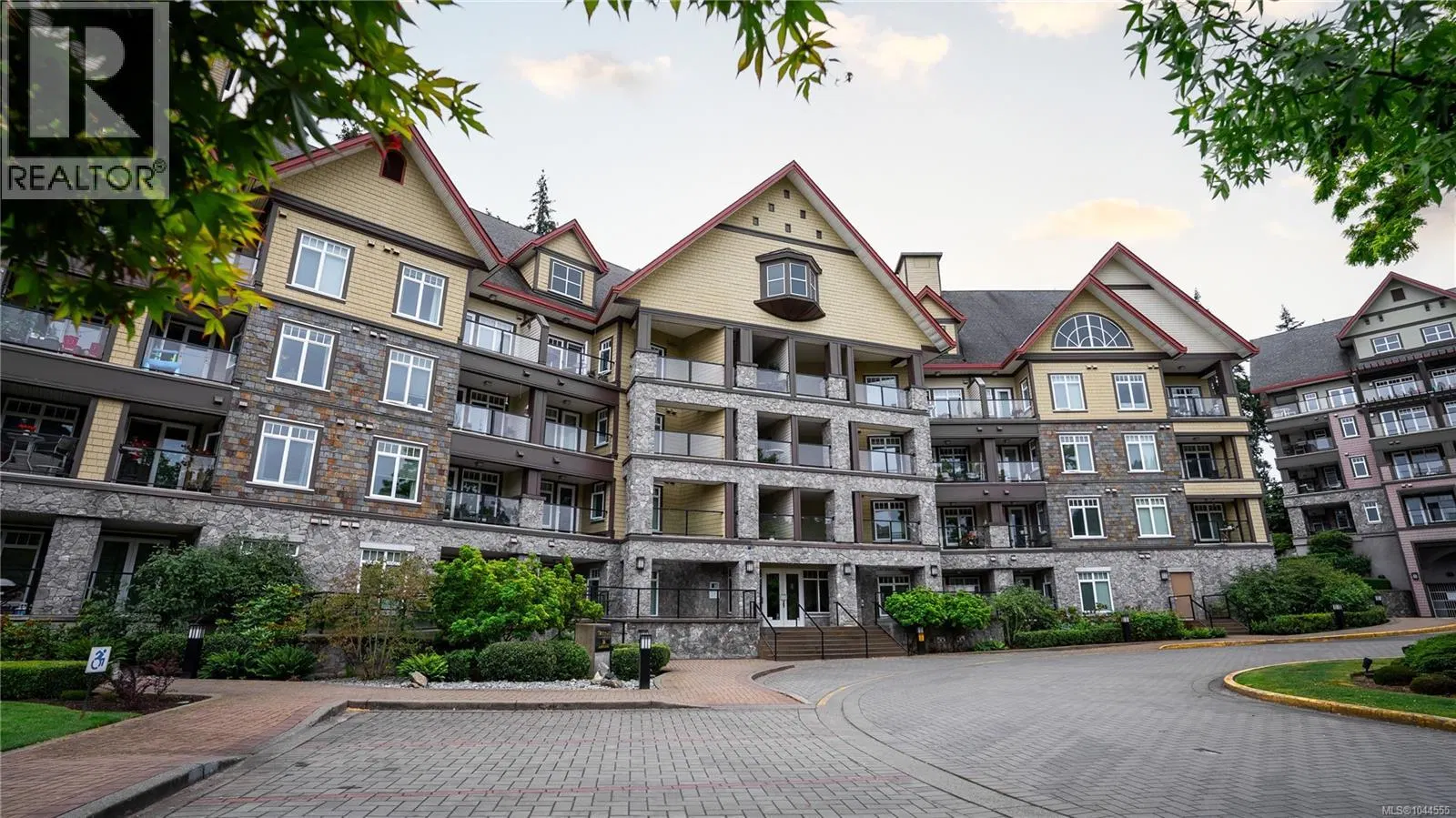Photo 4 of 35 at #203 – 1375 Bear Mountain Parkway