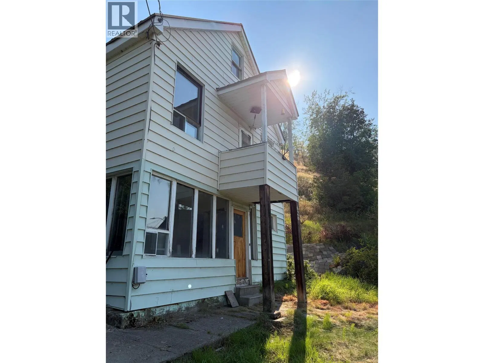 Photo 1 of 37 at 626 Hendry Street