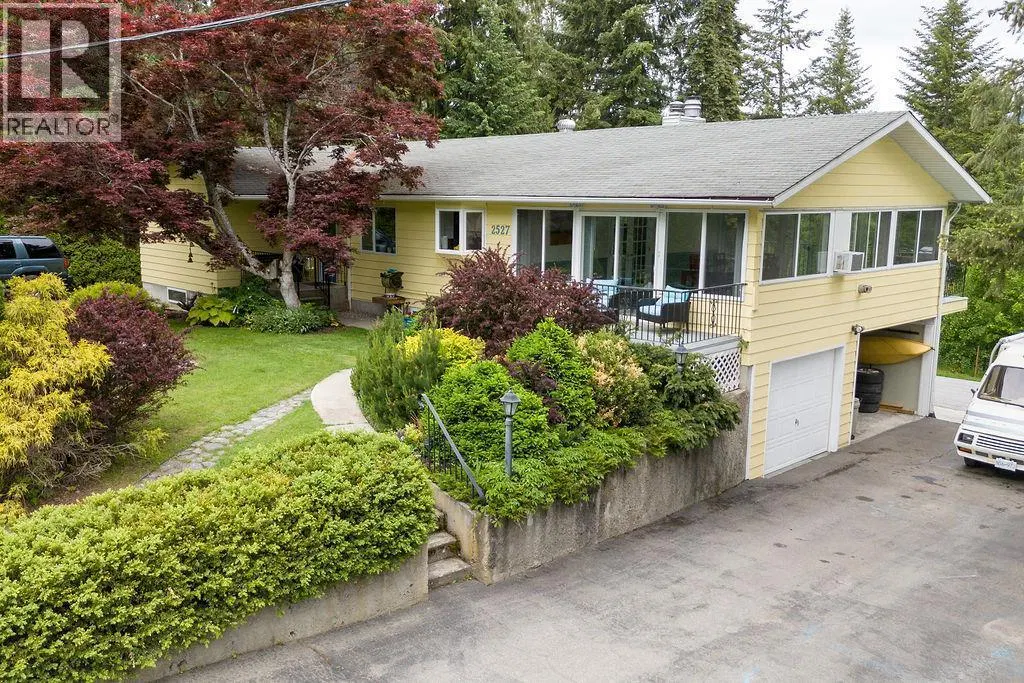 Photo 1 of 42 at 2527 Islandview Road